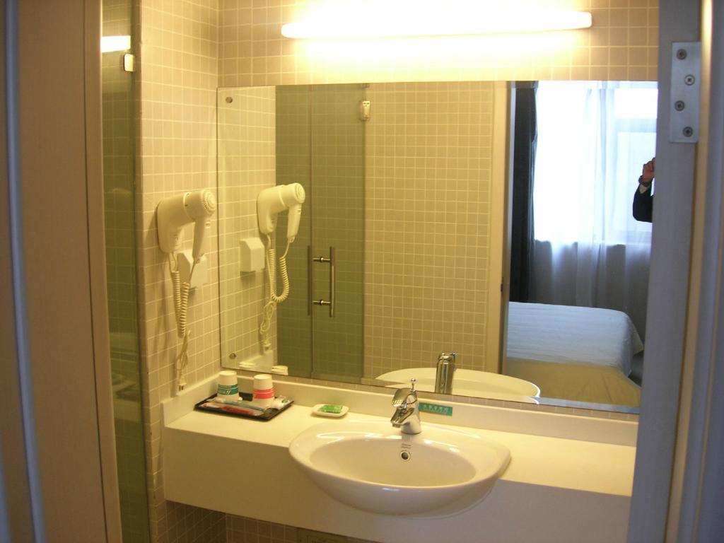 Hotel Jinjiang - Madian Bridge